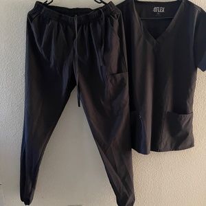 Black Scrubs